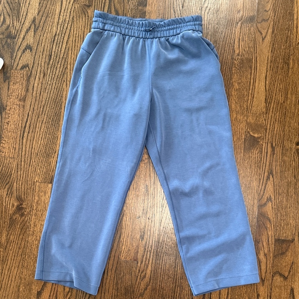 Lululemon Women’s High Waist Cropped Softreme Pants - Picture 3 of 10